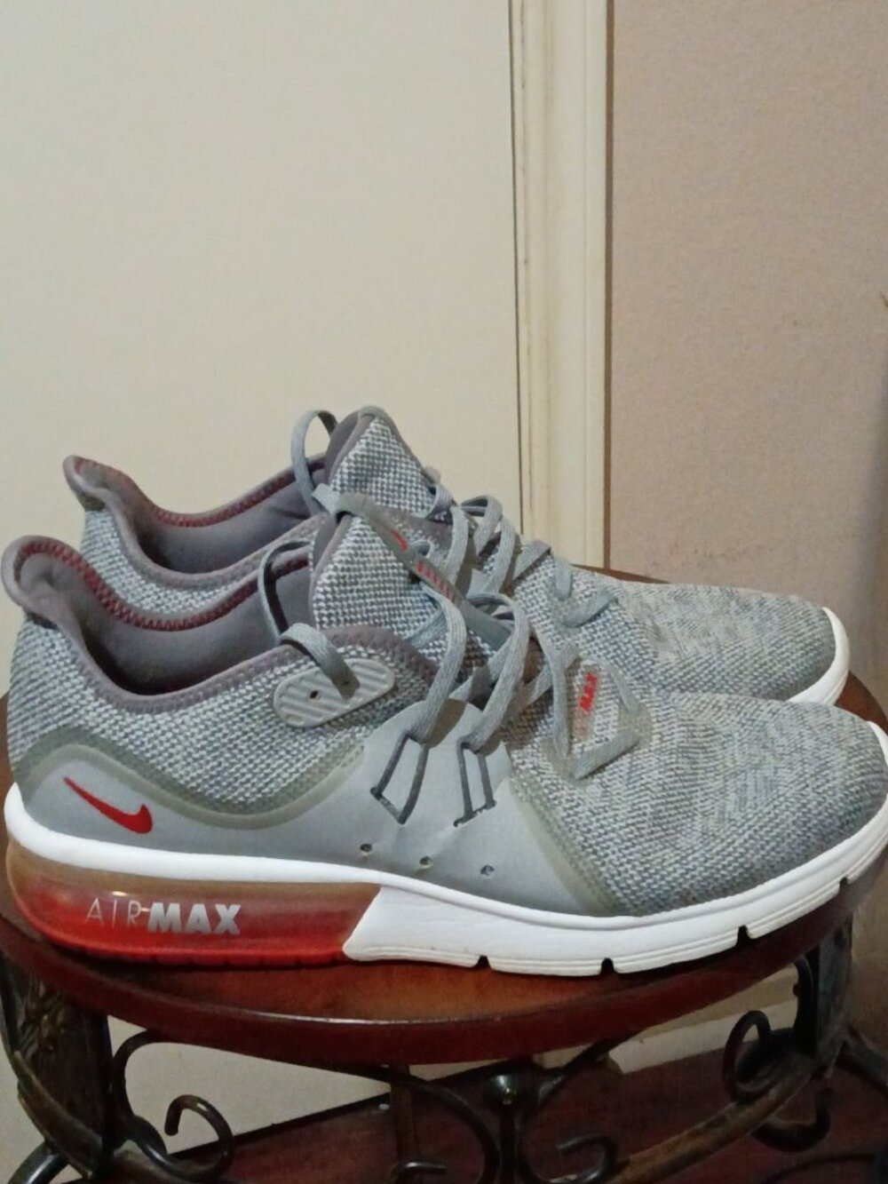 Nike Air Max Sequent 3 Mens Sz 10.5 Grey University Red Running Shoe 921694-060
